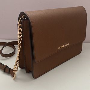 Michael Kors Daniela Large Saffiano Leather Crossbody Bag